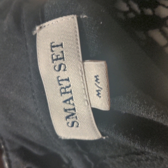 Smart Set - black high neck tank top - Picture 4 of 4